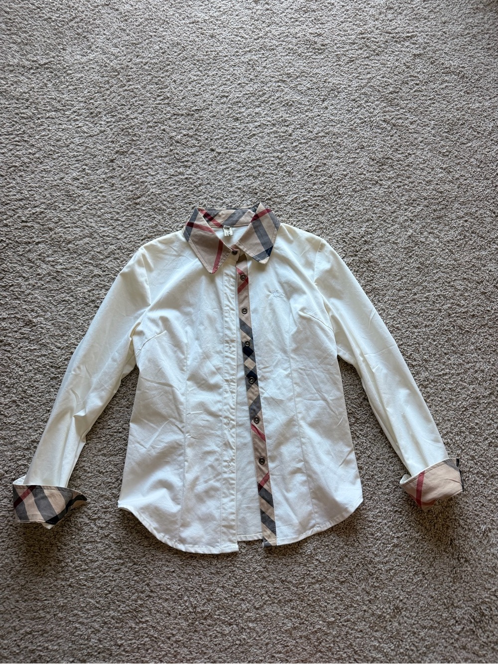 Women’s Burberry White Button-Up Shirt with Plaid Trim
